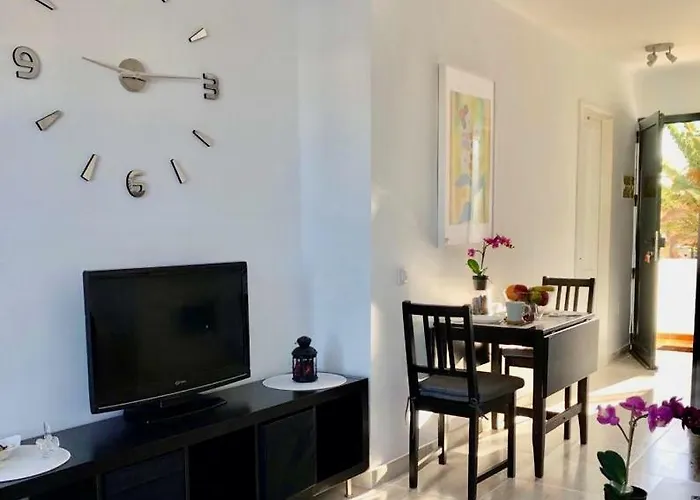 Barlovento. Near The * Tías